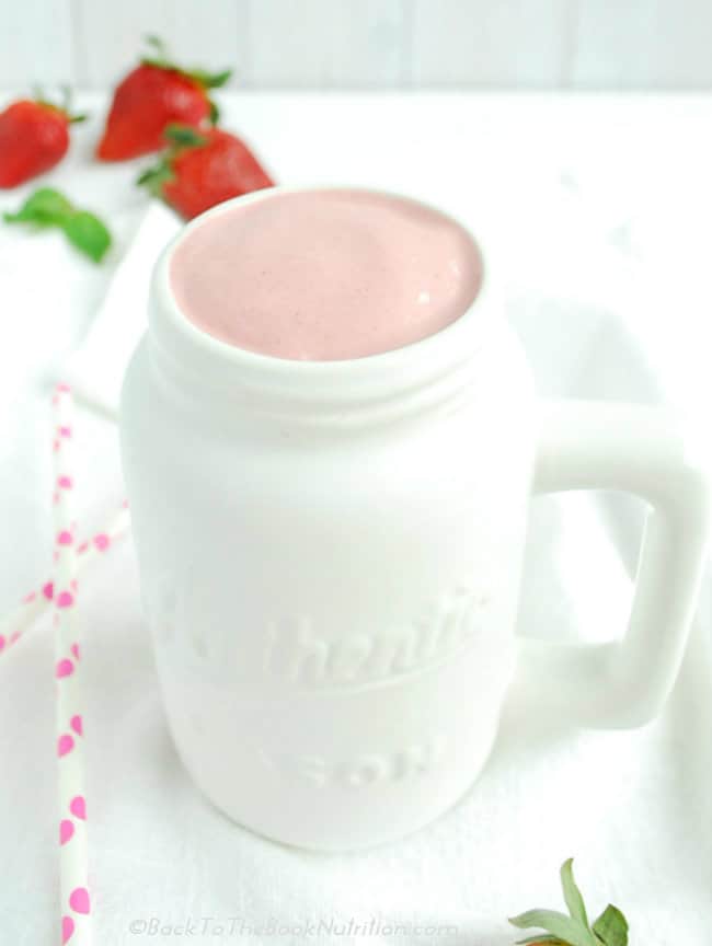 Strawberry Frozen Yogurt Probiotic Milkshake